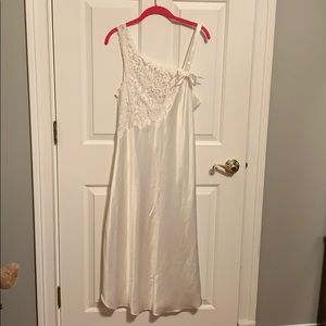 Ivory nightgown